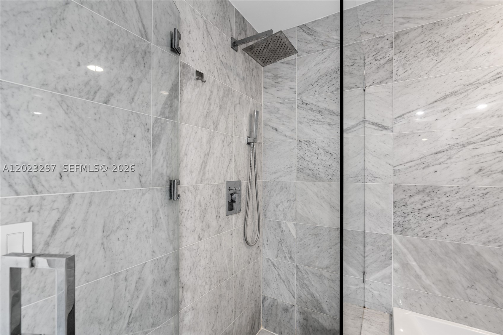 801 SMA RESIDENCES CONDO - Residential Lease