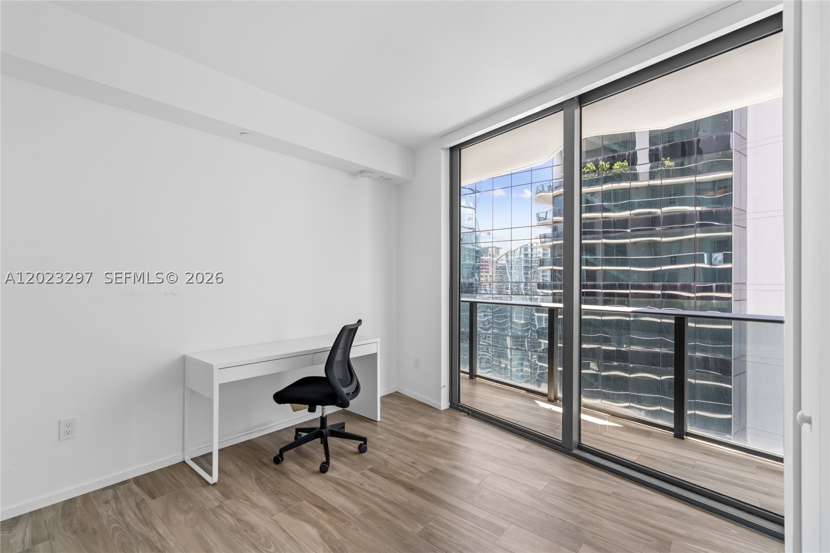 801 SMA RESIDENCES CONDO - Residential Lease