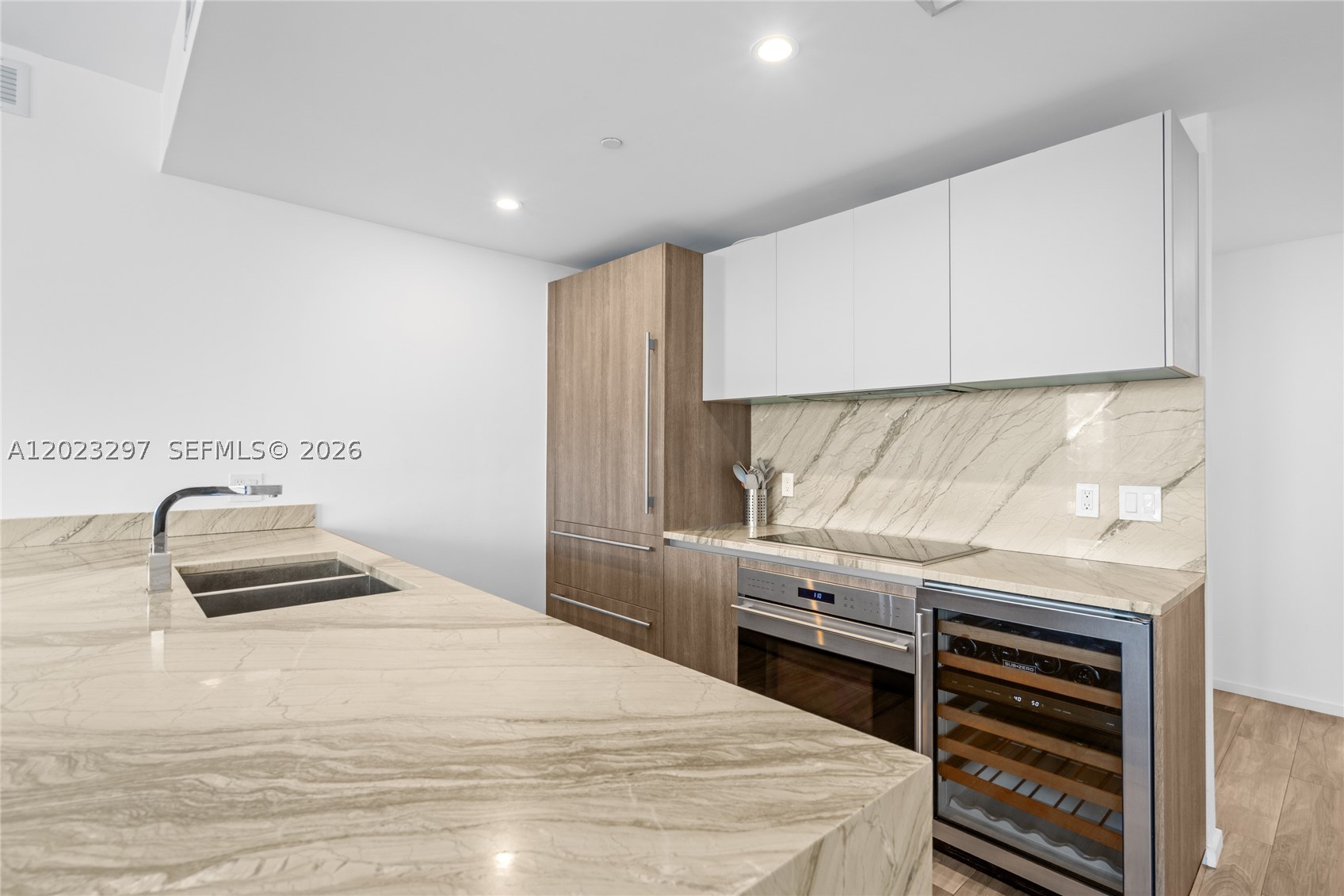 801 SMA RESIDENCES CONDO - Residential Lease