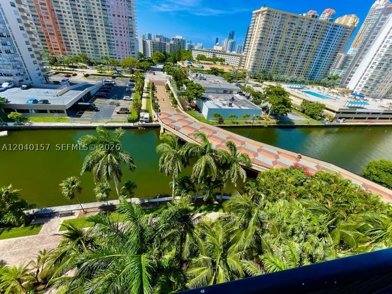 PORTO BELLAGIO CONDO - Residential