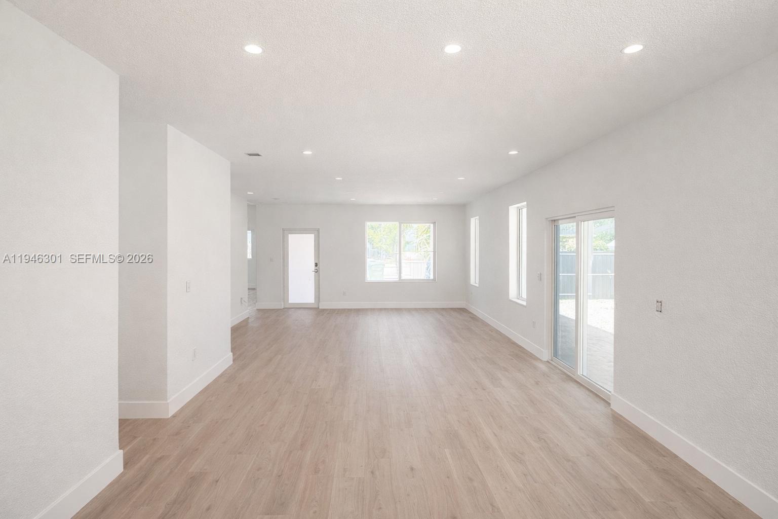 GRANADA HEIGHTS - Residential