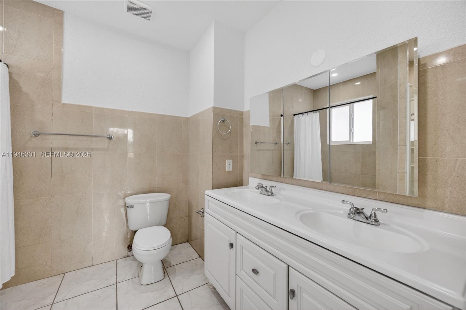 GRANADA HEIGHTS - Residential