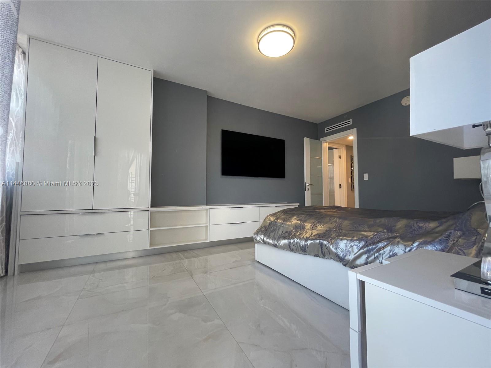 HEMISPHERES CONDO - Residential