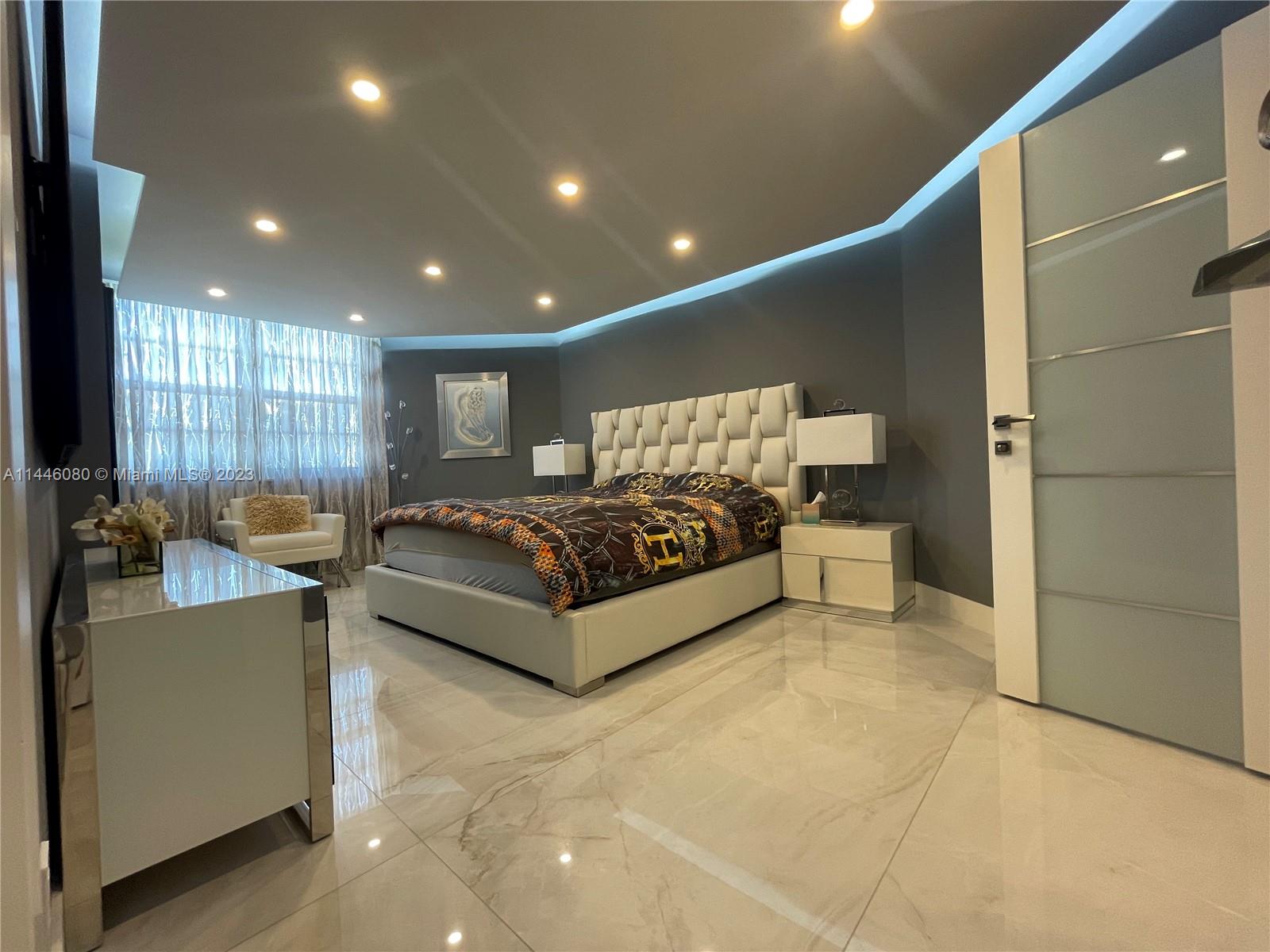HEMISPHERES CONDO - Residential
