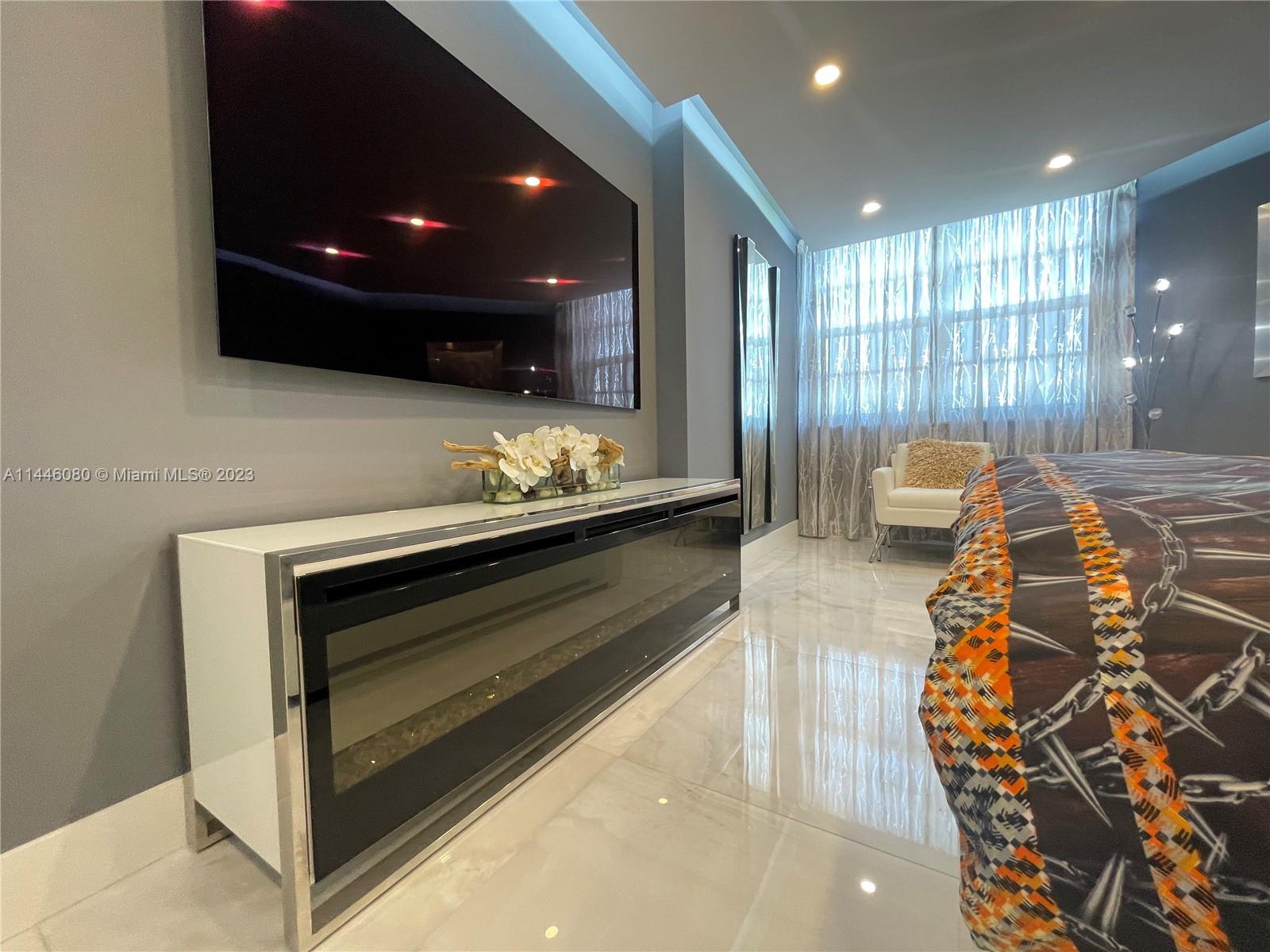 HEMISPHERES CONDO - Residential