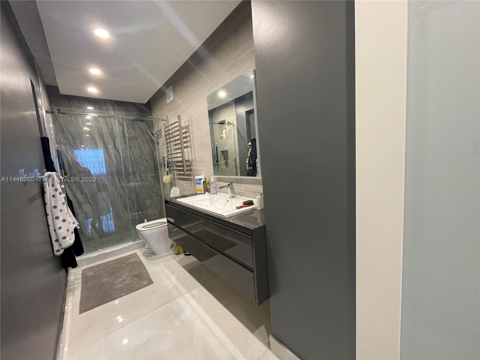 HEMISPHERES CONDO - Residential