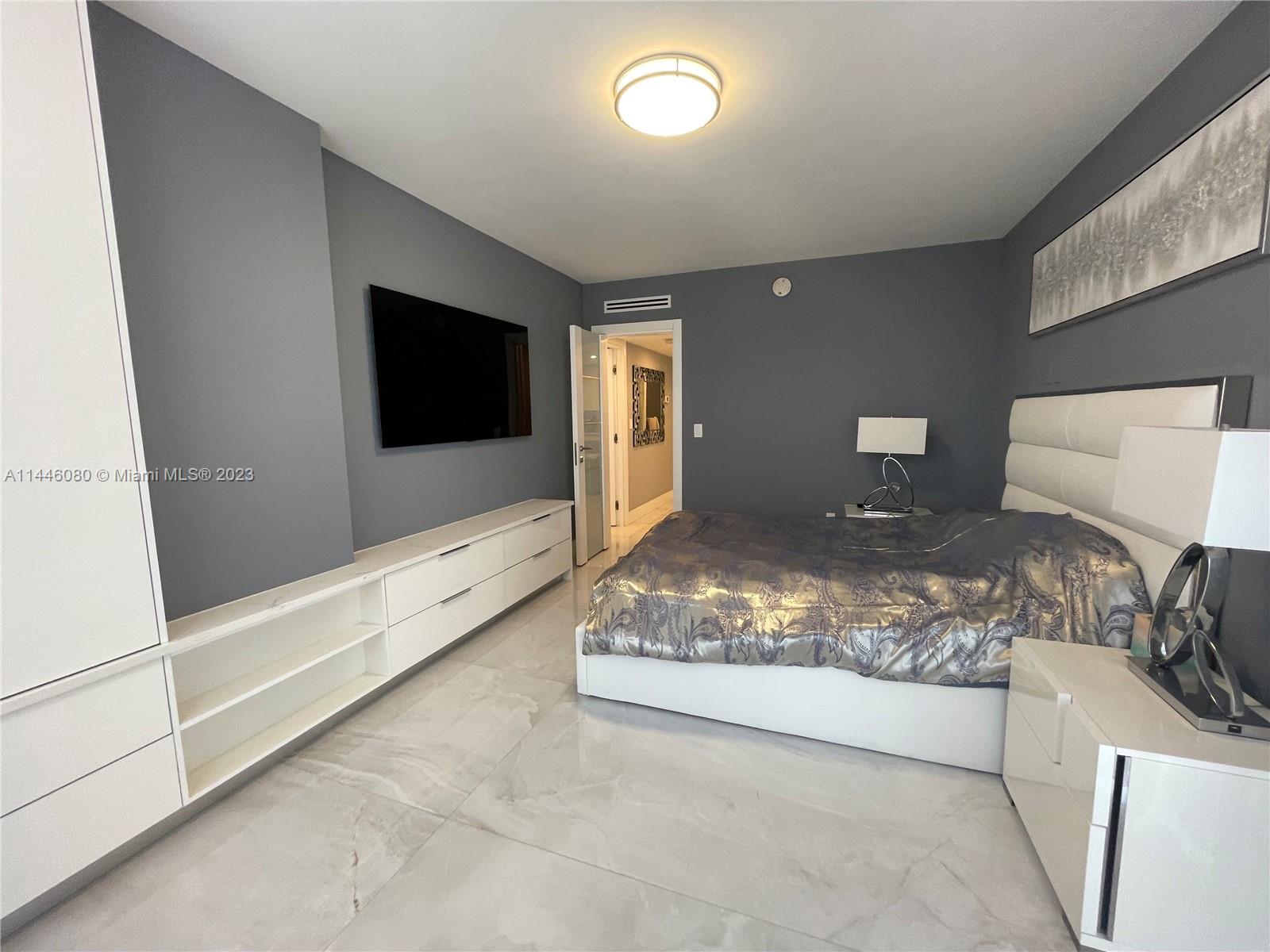 HEMISPHERES CONDO - Residential