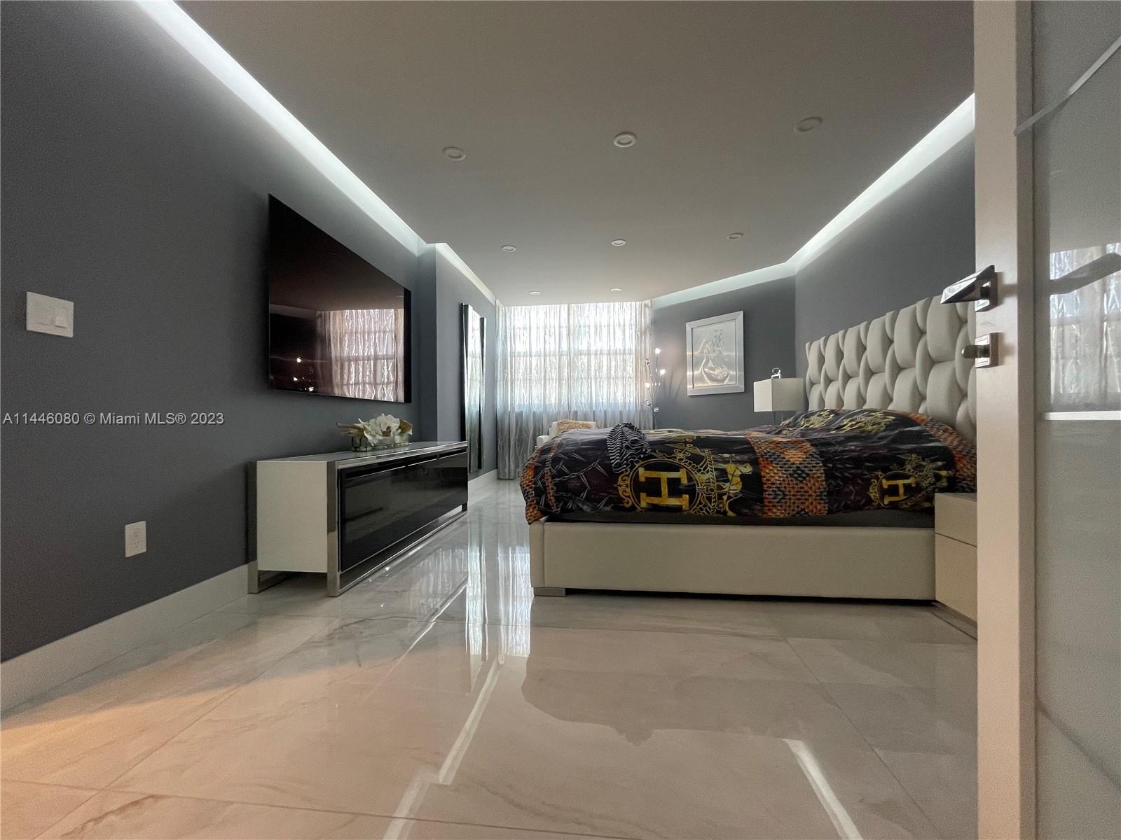 HEMISPHERES CONDO - Residential
