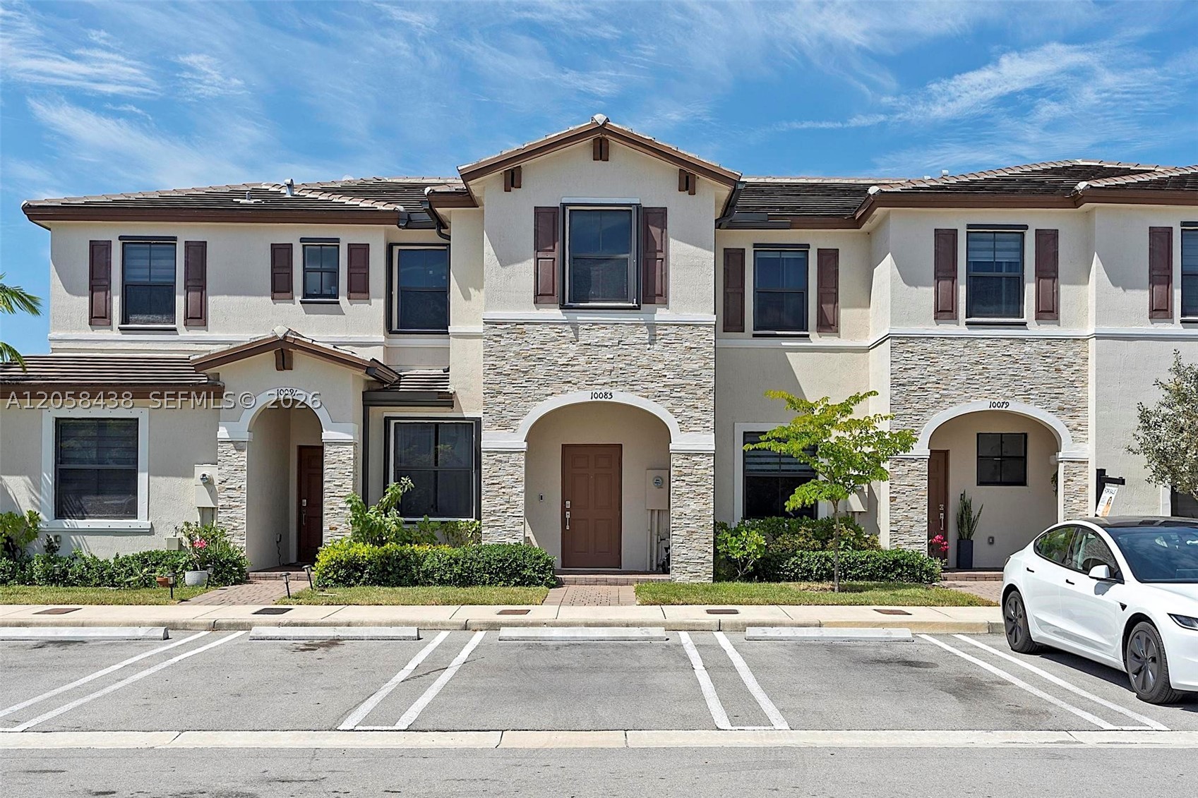 ENCLAVE SOUTH PHASE 2 - Residential