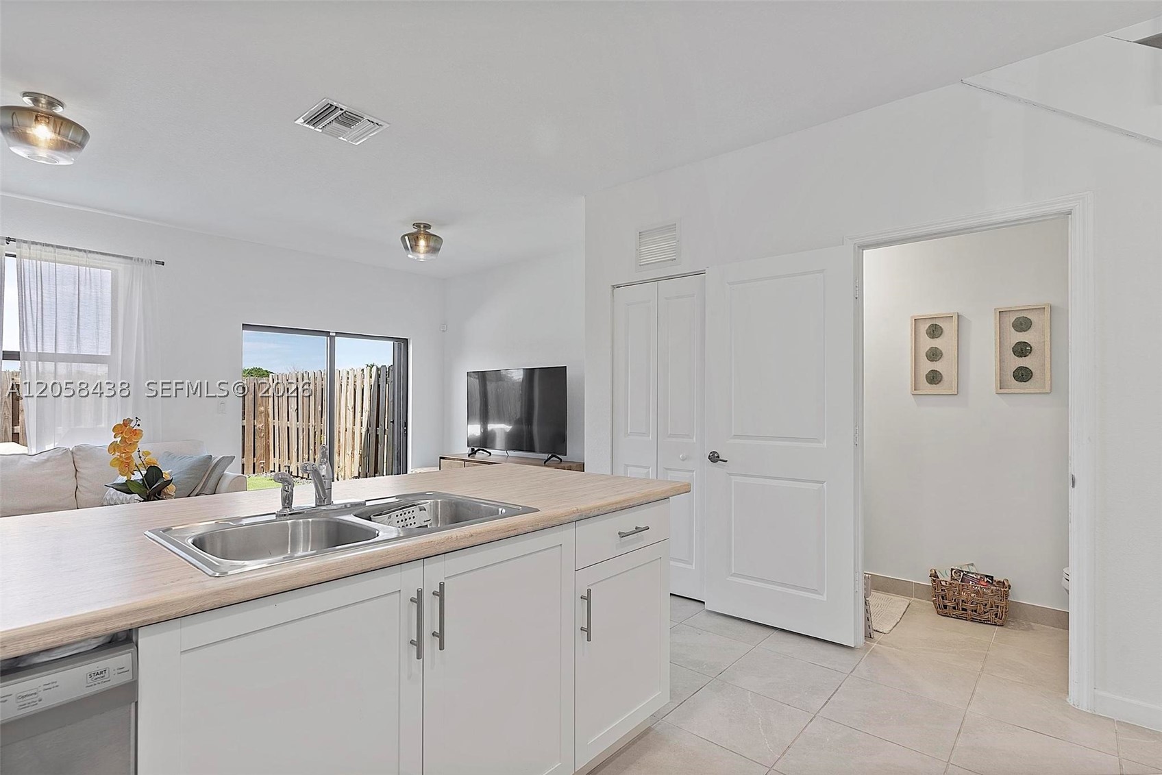 ENCLAVE SOUTH PHASE 2 - Residential