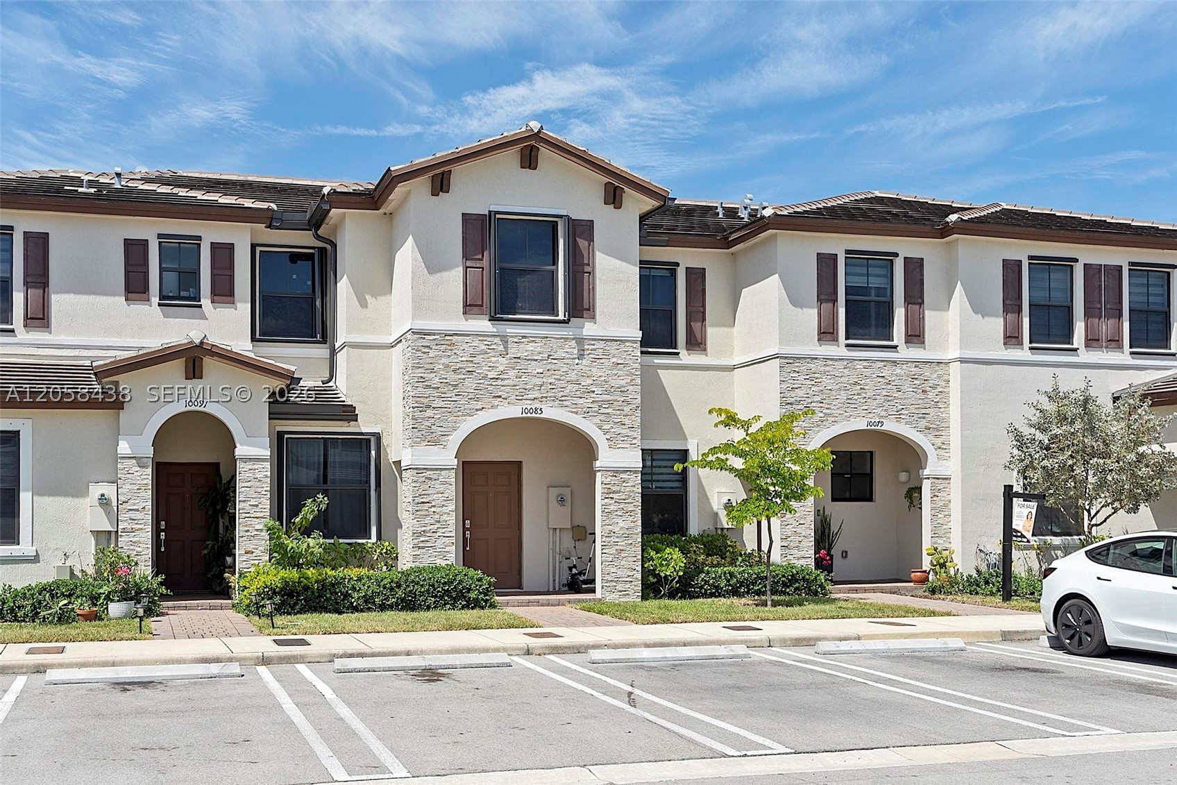 ENCLAVE SOUTH PHASE 2 - Residential
