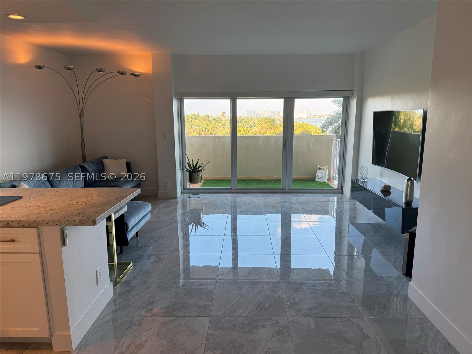 CLIPPER CONDO NO 1 - Residential