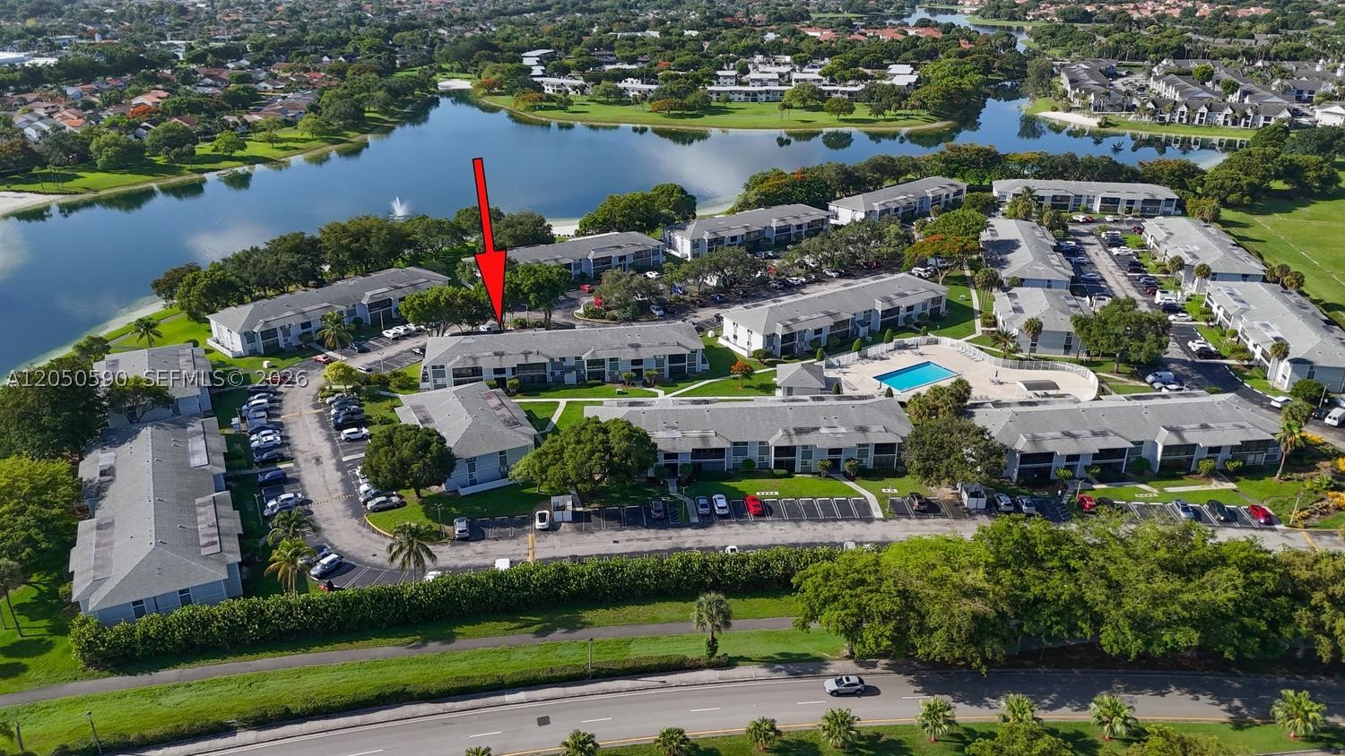 LAKEVIEW AT HAMMOCKS COND - Residential