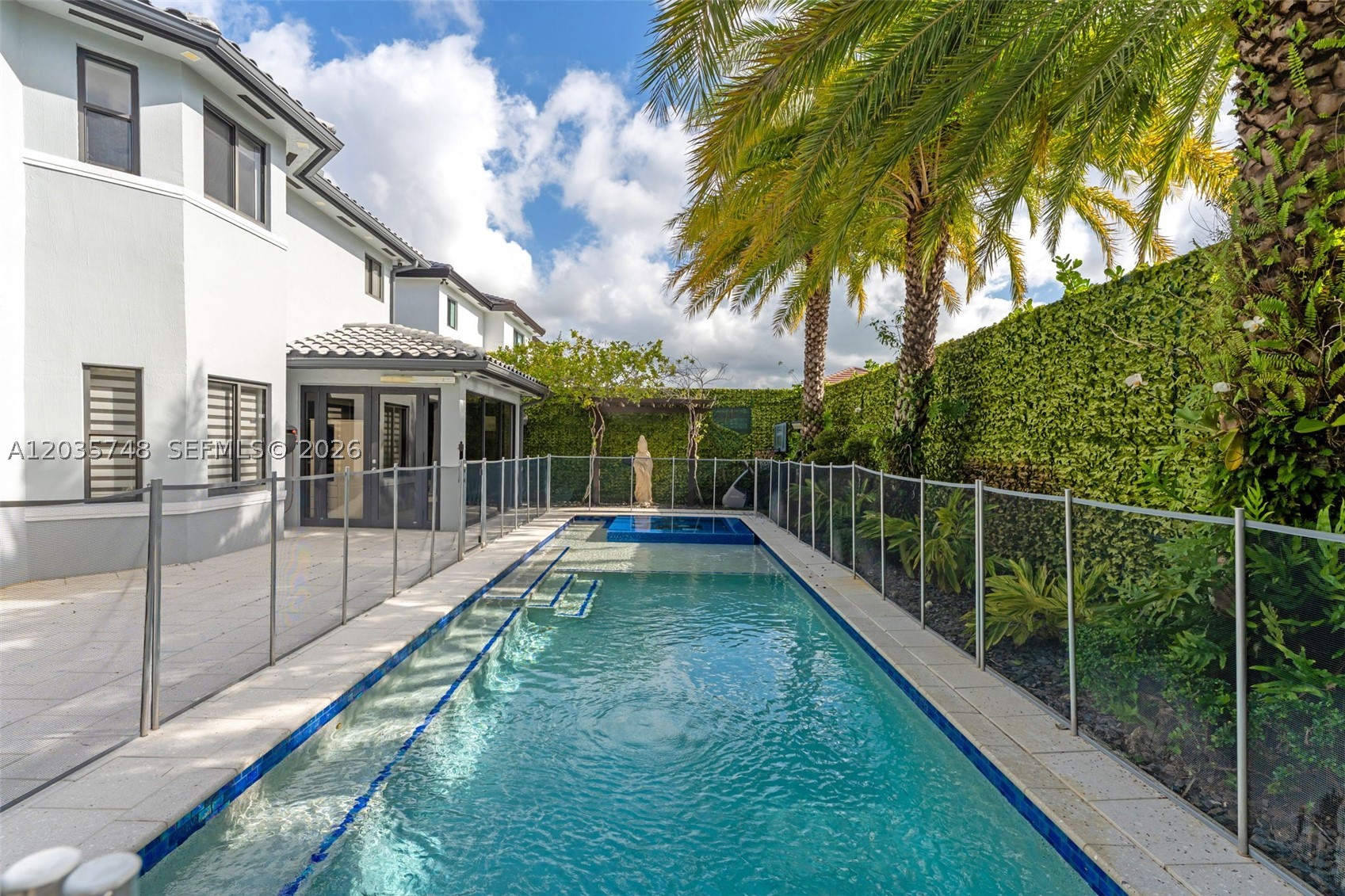 WEST WINDS HOMES - Residential