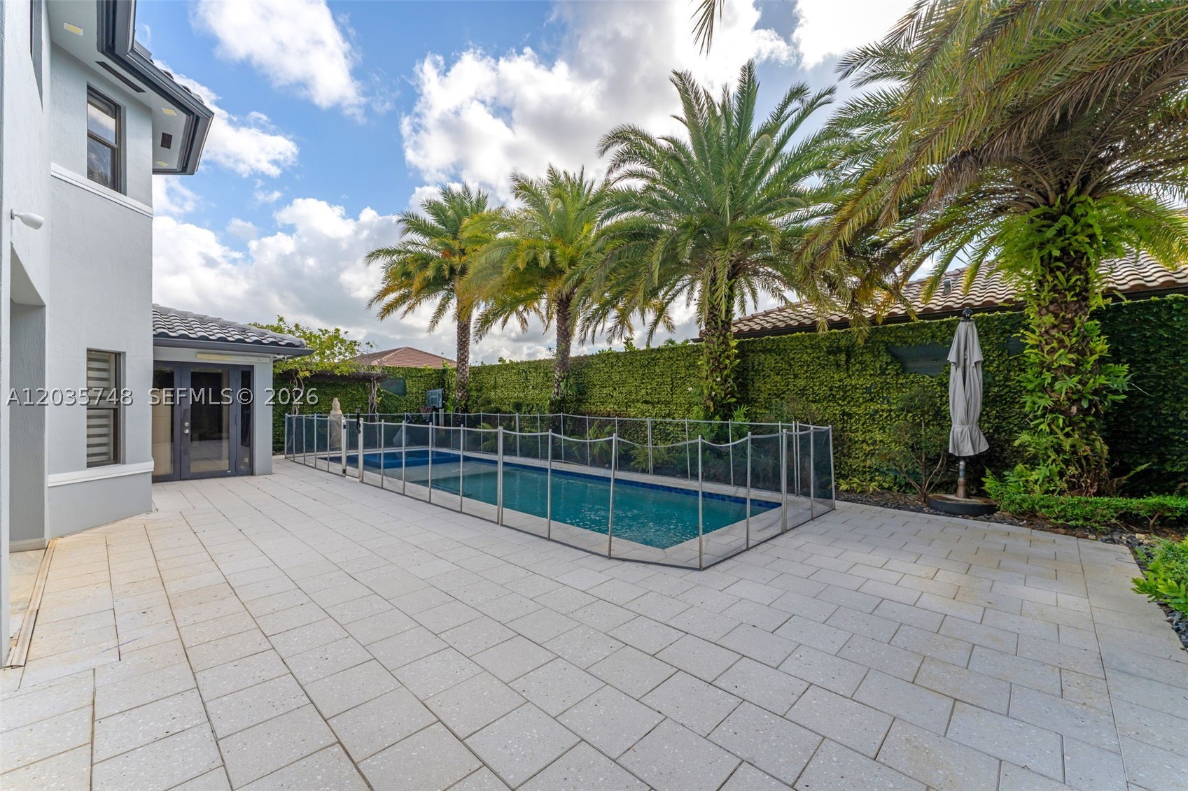 WEST WINDS HOMES - Residential