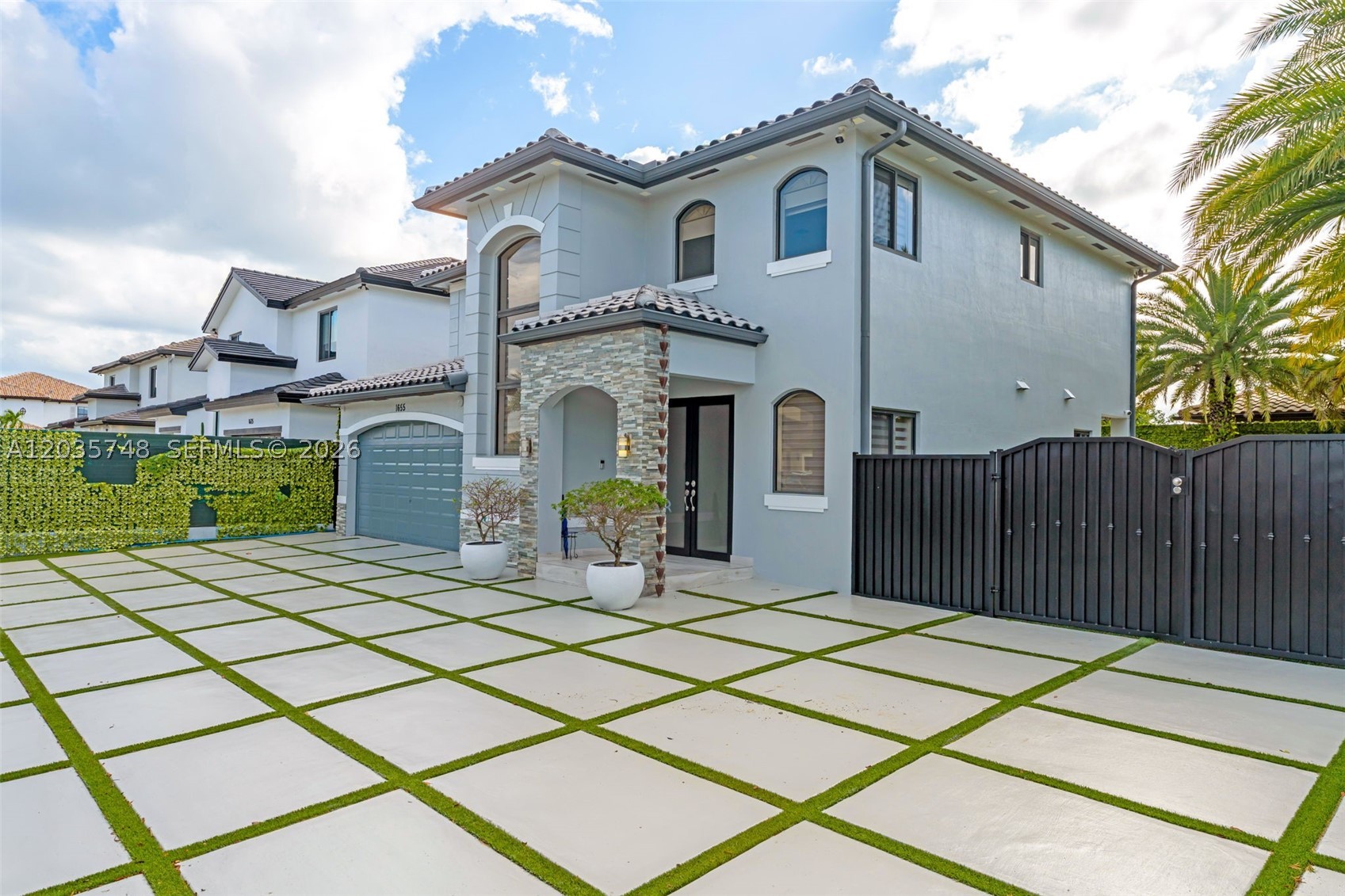 WEST WINDS HOMES - Residential