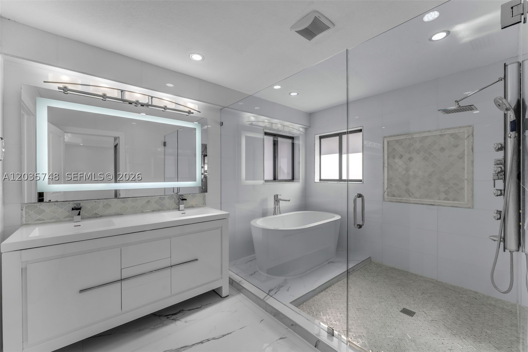 WEST WINDS HOMES - Residential
