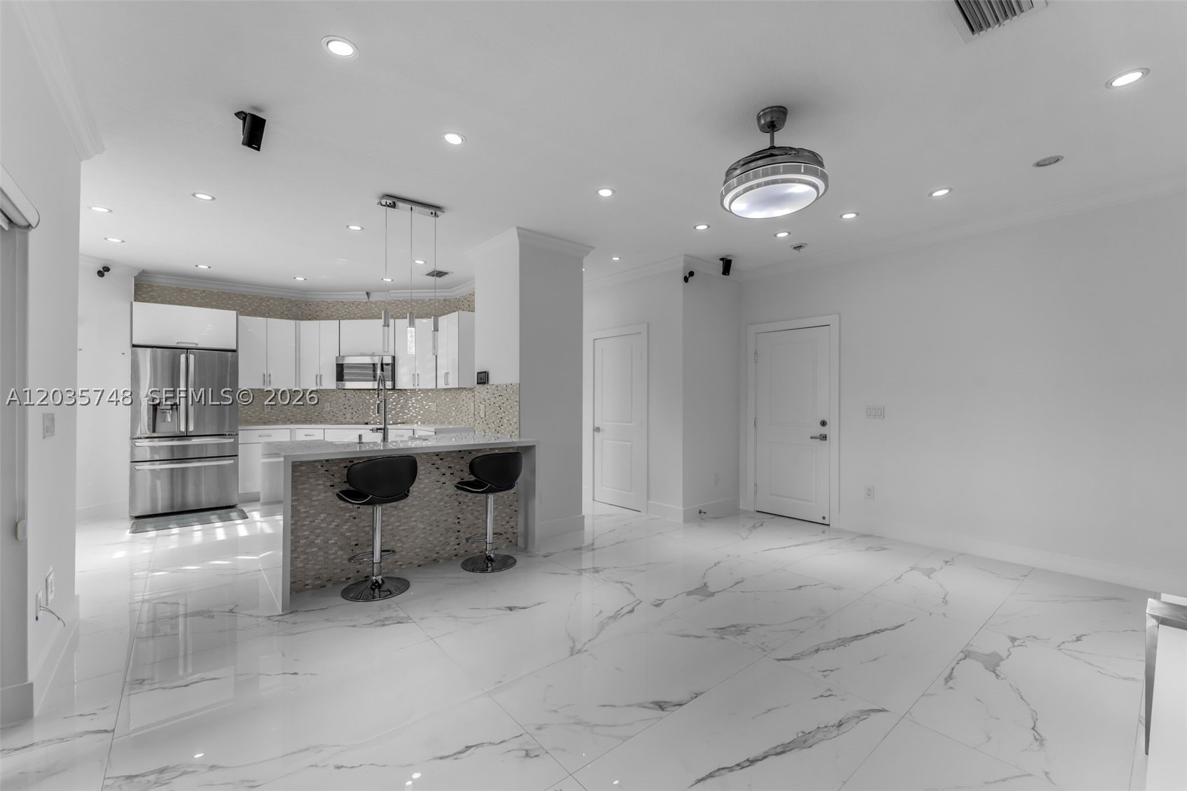 WEST WINDS HOMES - Residential