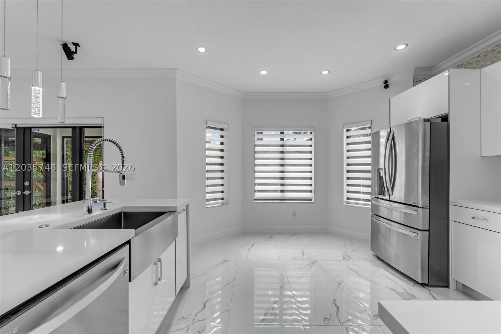 WEST WINDS HOMES - Residential