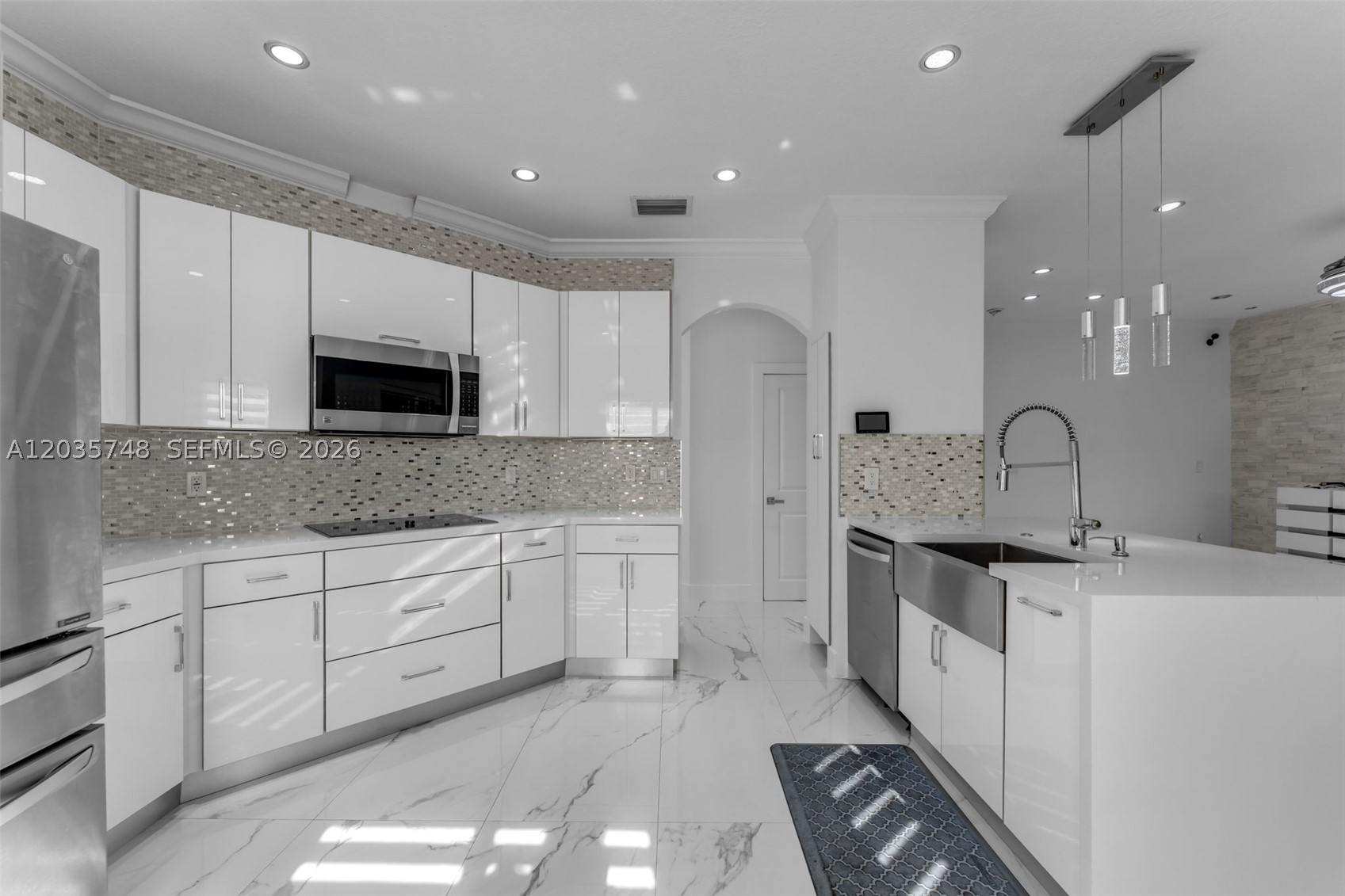 WEST WINDS HOMES - Residential