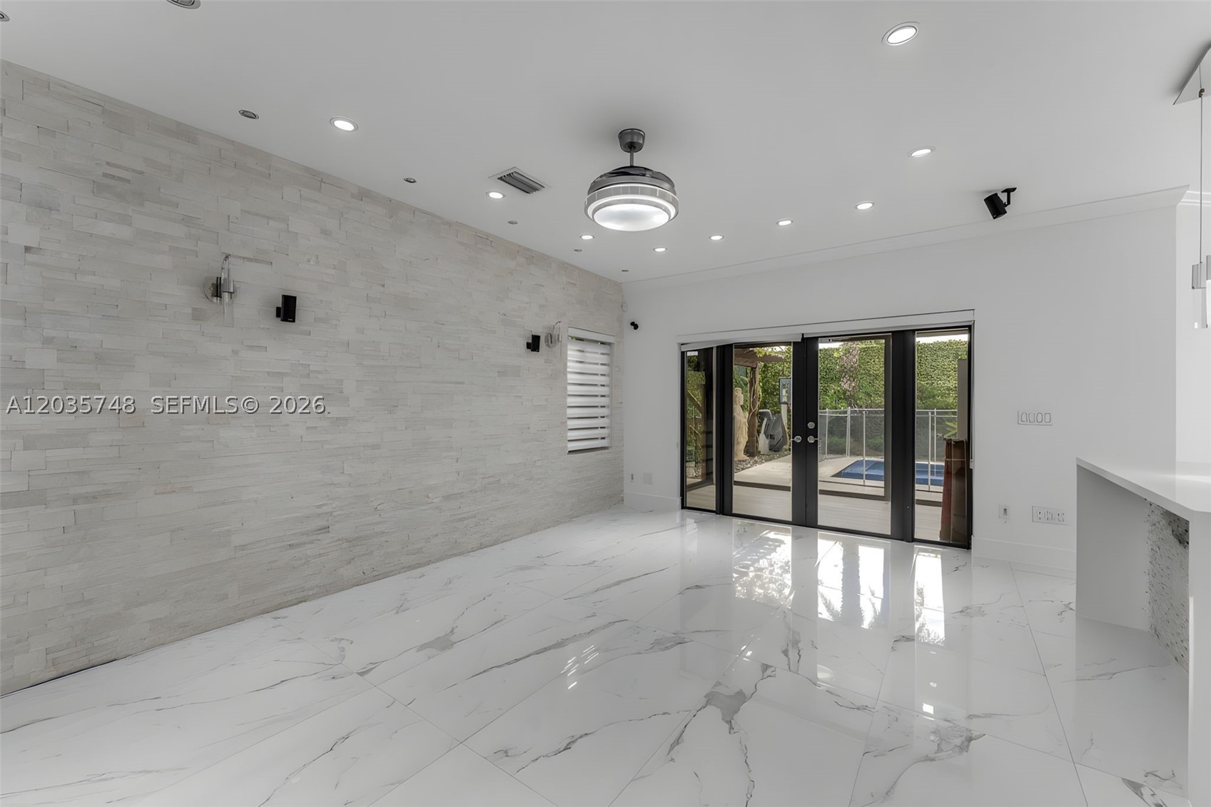 WEST WINDS HOMES - Residential