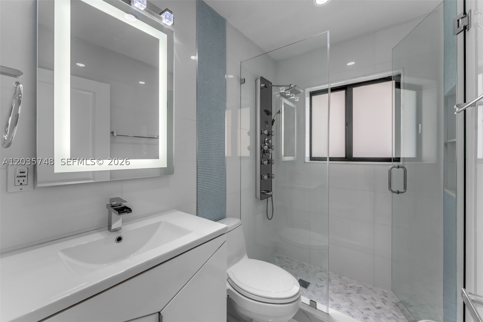 WEST WINDS HOMES - Residential