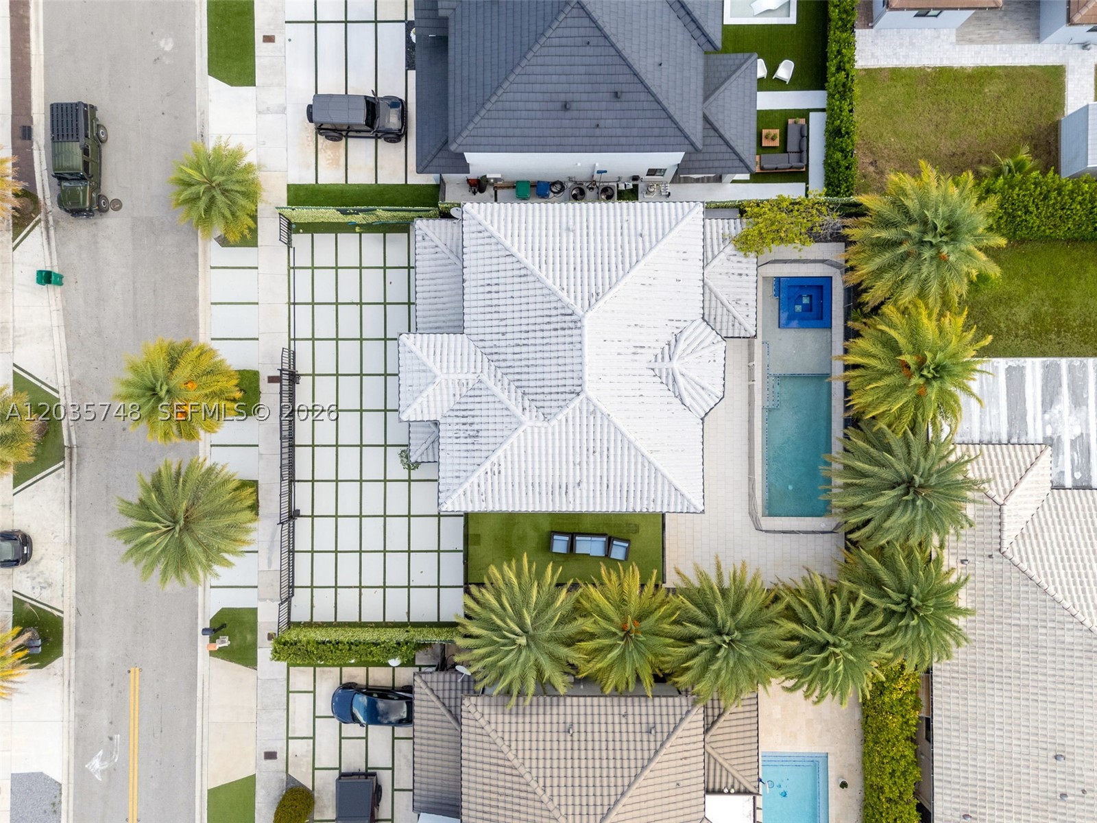 WEST WINDS HOMES - Residential