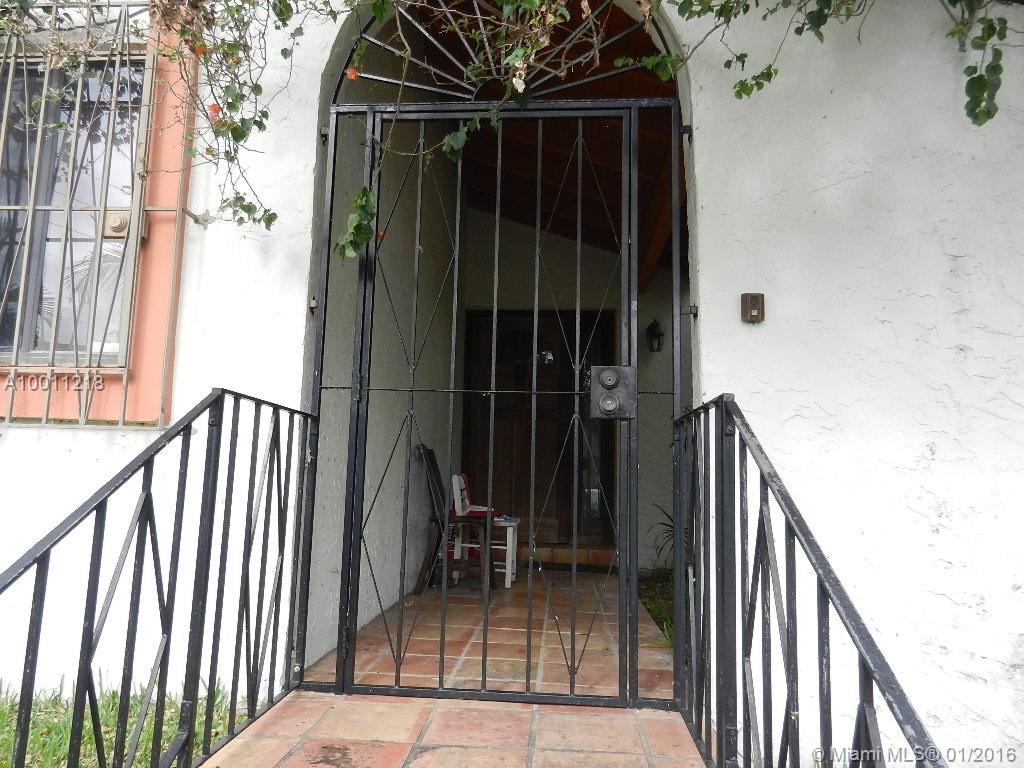 Biscayne Villa Homes Sec - Residential