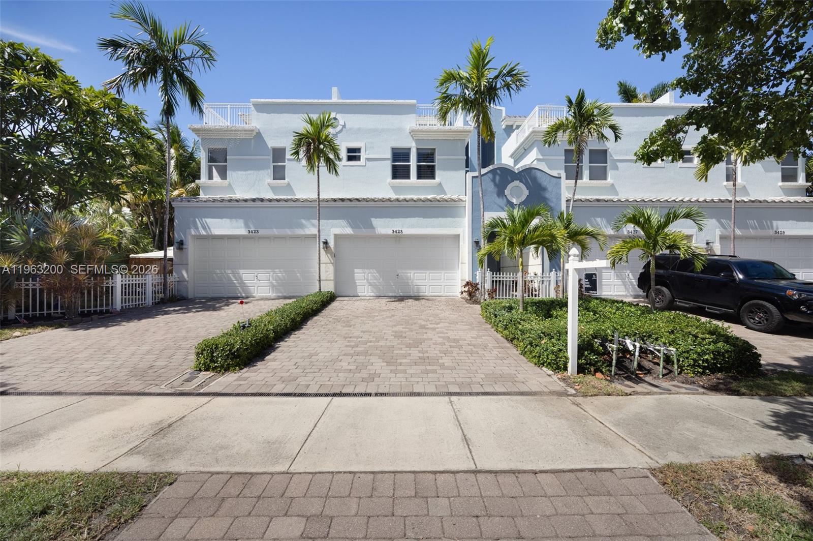 HILLSBORO SHORES - Residential