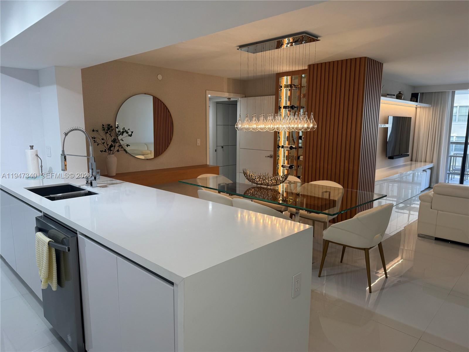 LEXCELLENCE CONDO - Residential