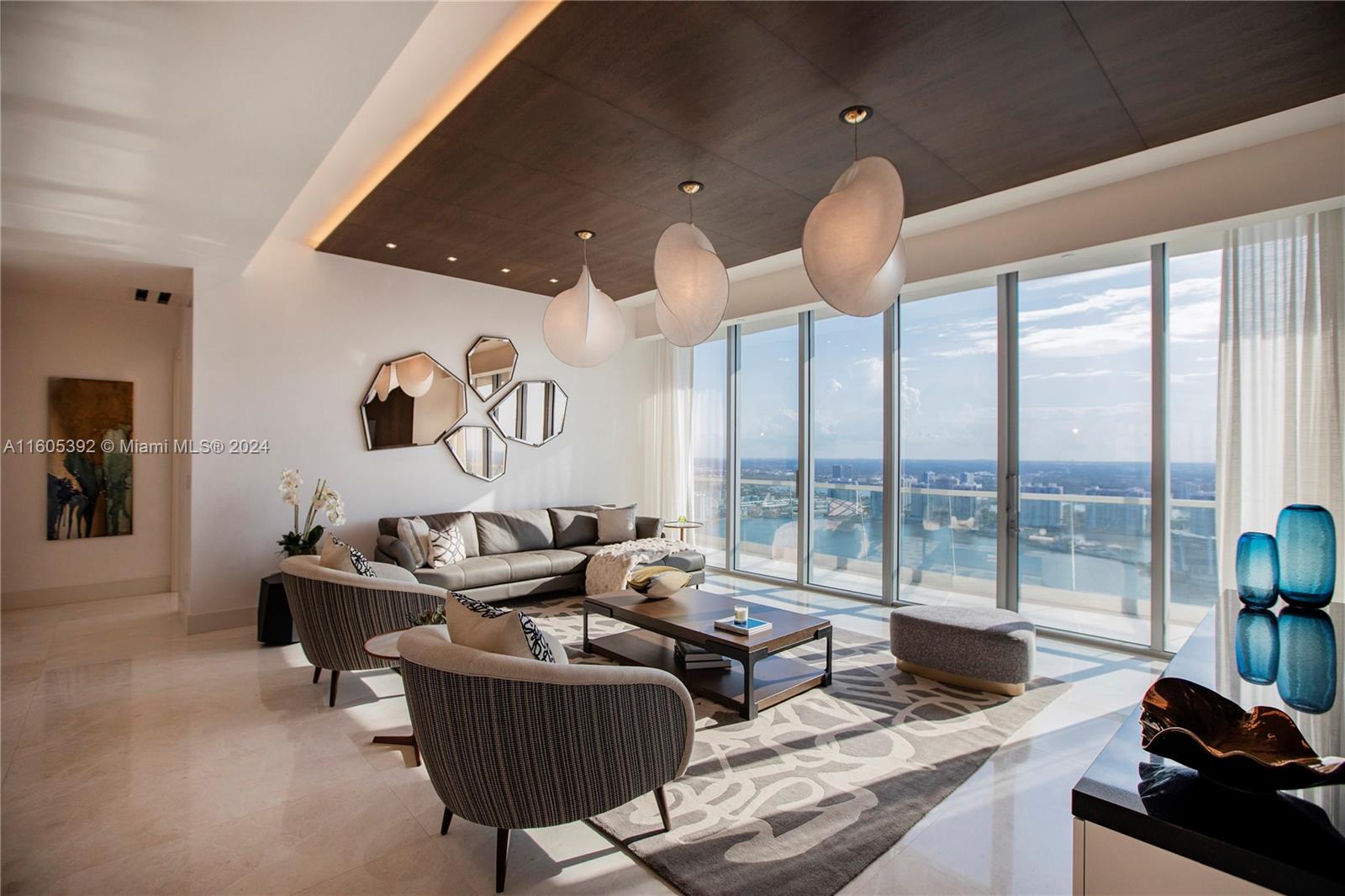 Turnberry Ocean Club - Residential