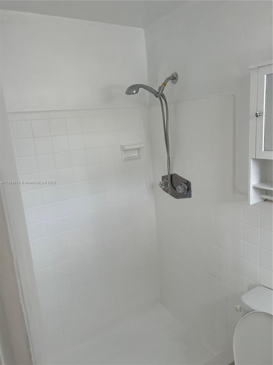 BAY HARBOR GARDENS CONDO - Residential Lease