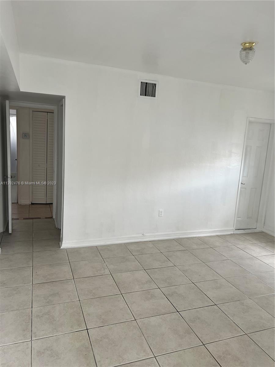 BAY HARBOR GARDENS CONDO - Residential Lease