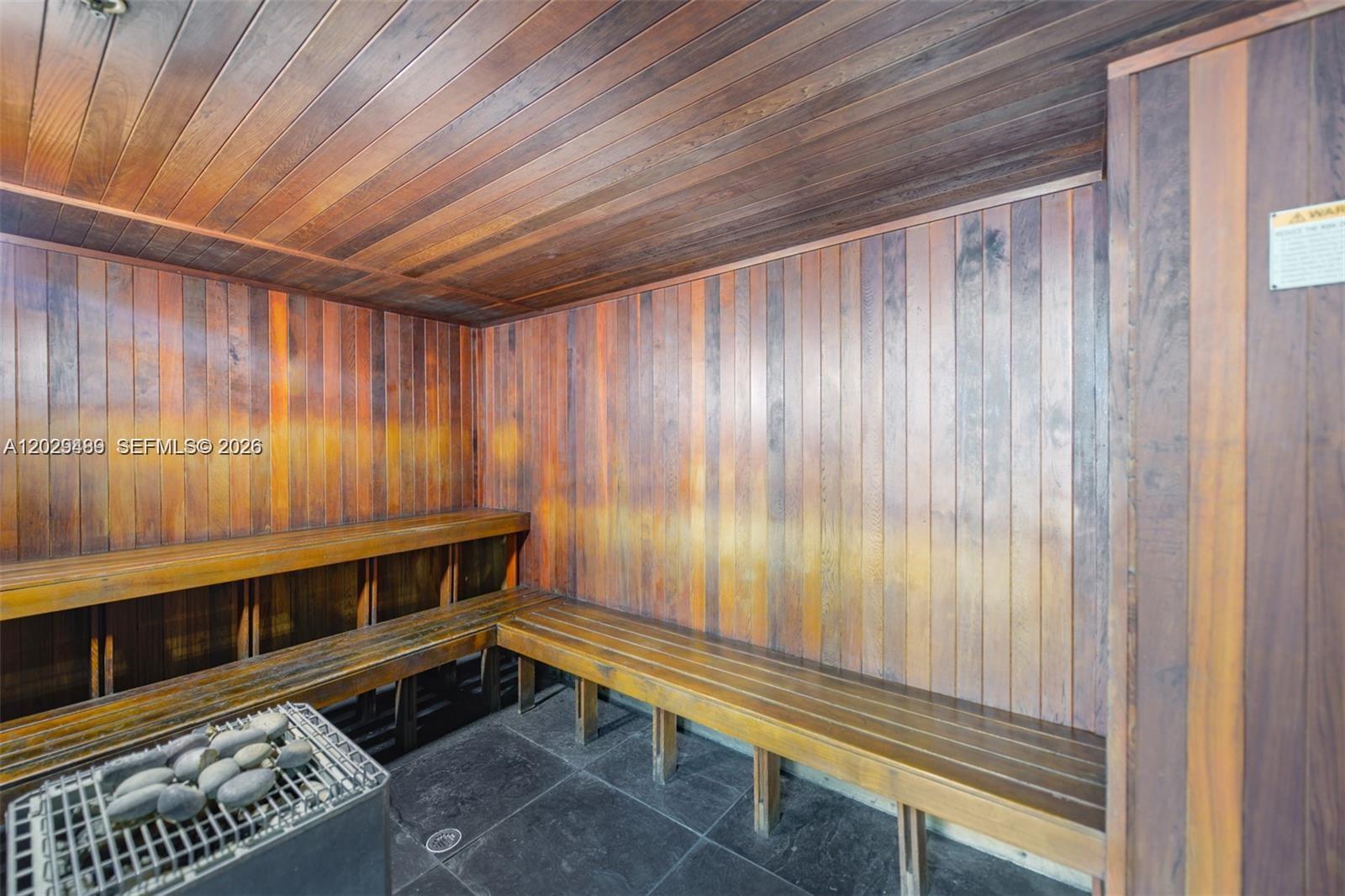 THE LOFT DOWNTOWN II COND - Residential Lease