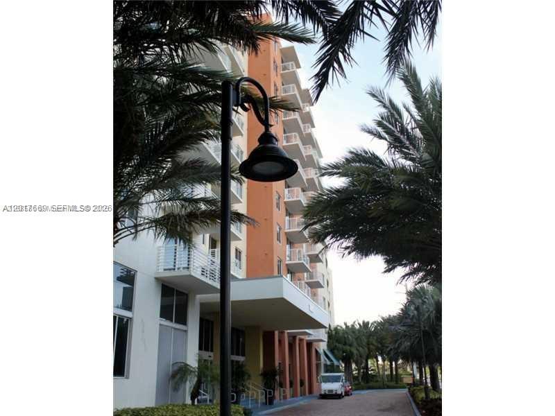 VENTURE AT AVENTURA EAST - Residential