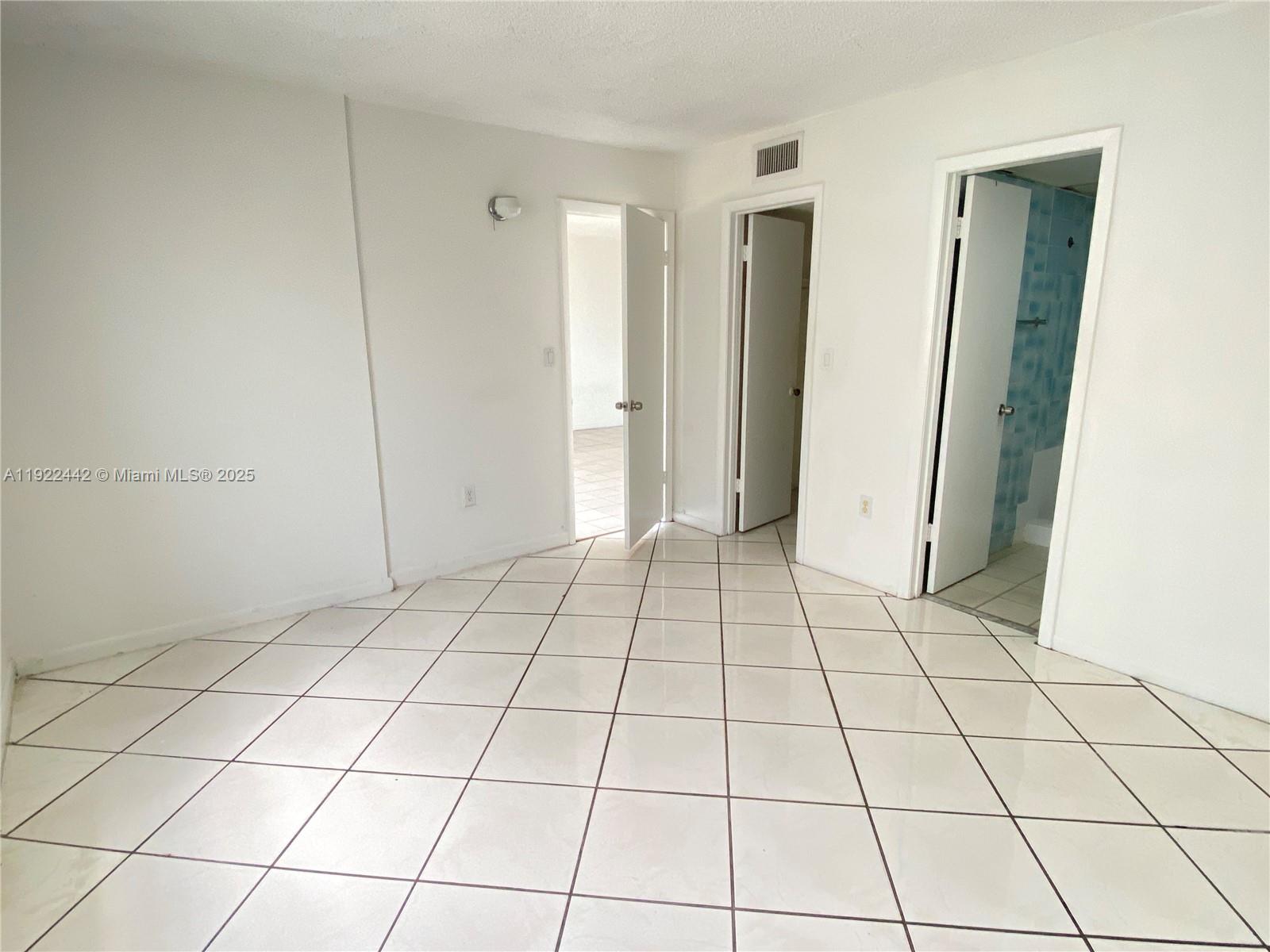 SAMARI LAKE EAST CONDO - Residential Lease