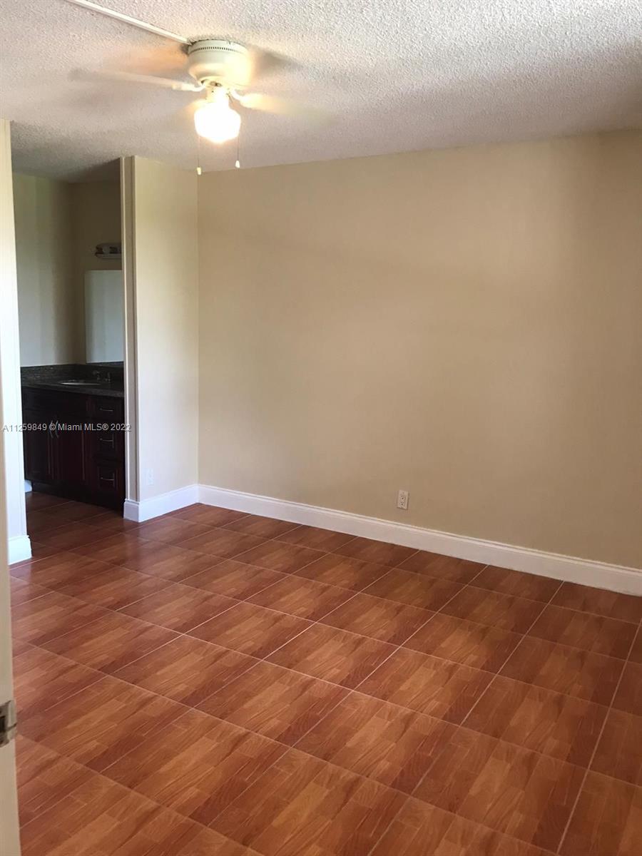 LAKES OF JACARANDA BLDG 1 - Residential Lease