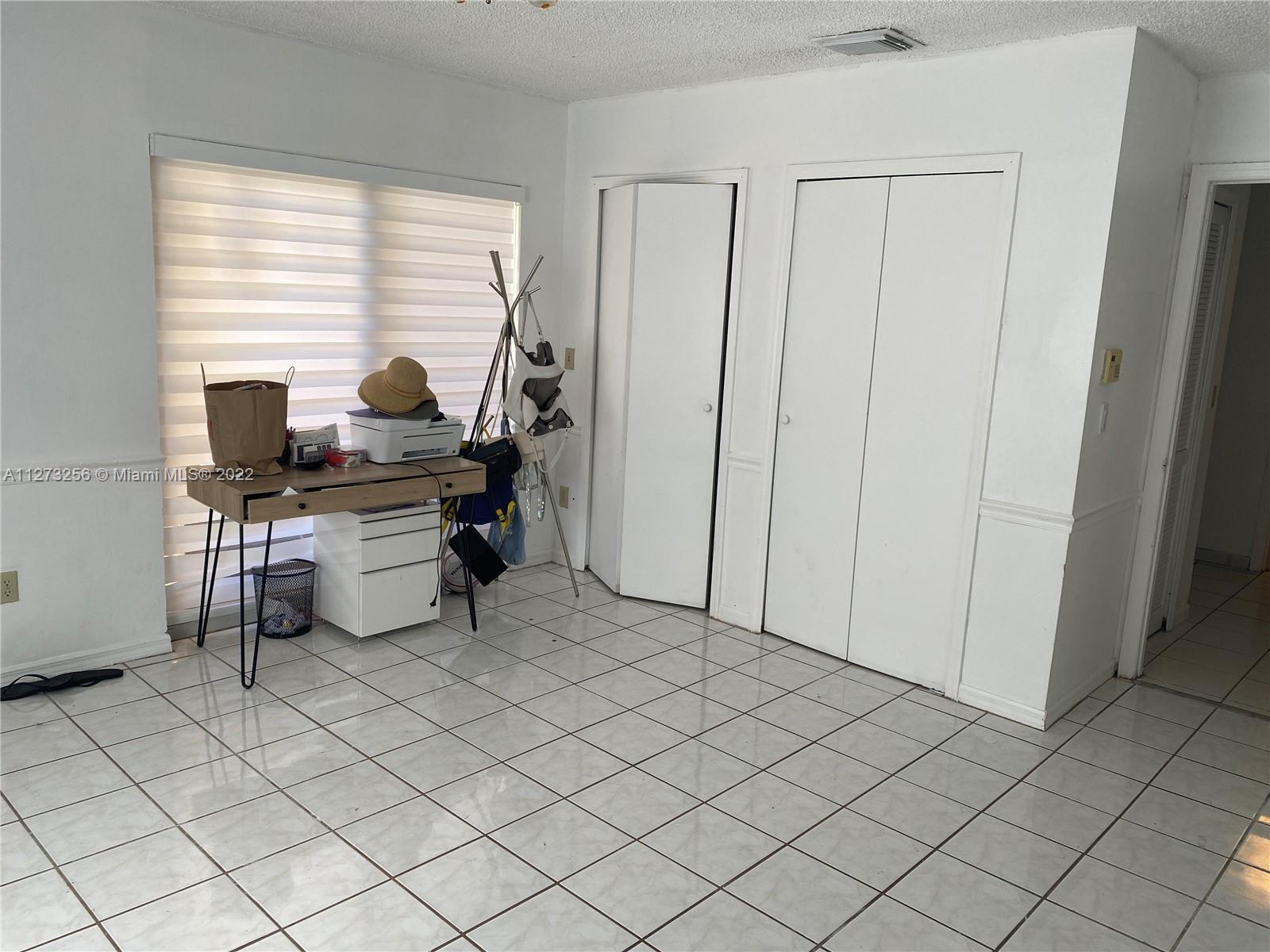 CALIFORNIA HILLS - Residential Lease