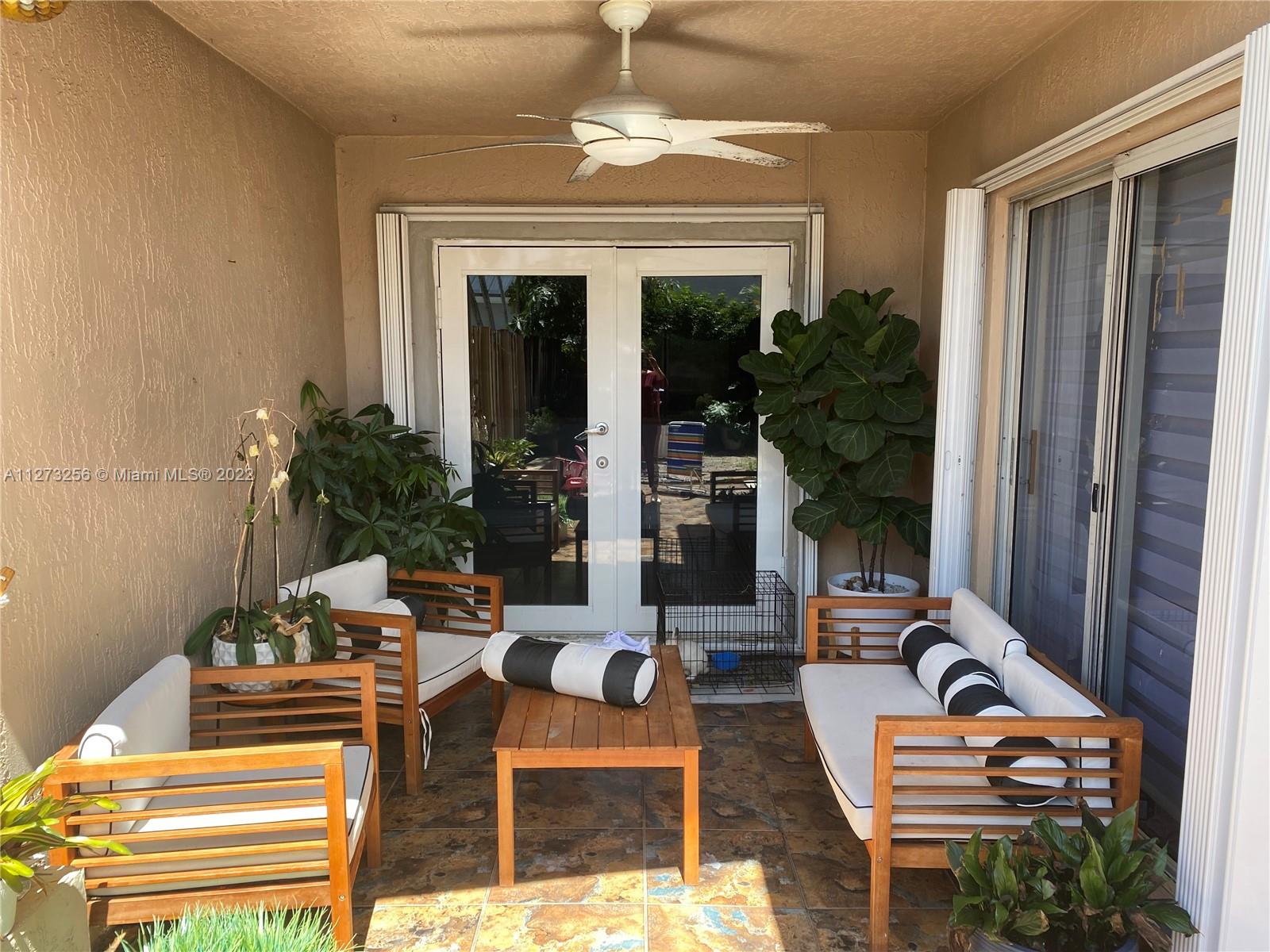 CALIFORNIA HILLS - Residential Lease