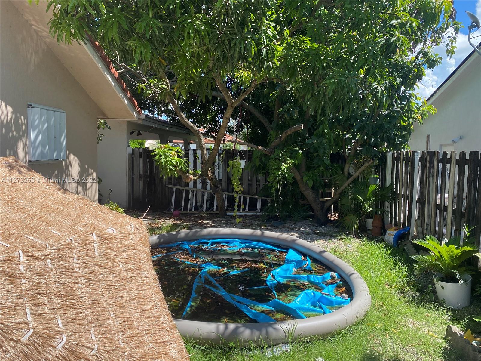 CALIFORNIA HILLS - Residential Lease