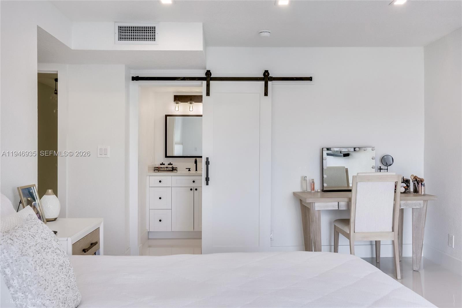 LEEWARD POINT CONDO - Residential