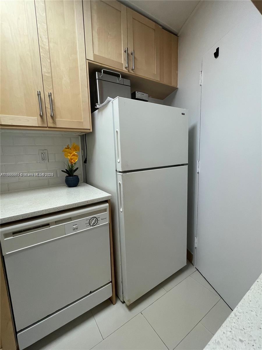 TRITON TOWER CONDO - Residential