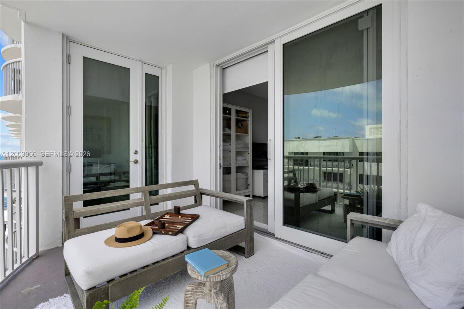 THE CARRIAGE HOUSE CONDO - Residential