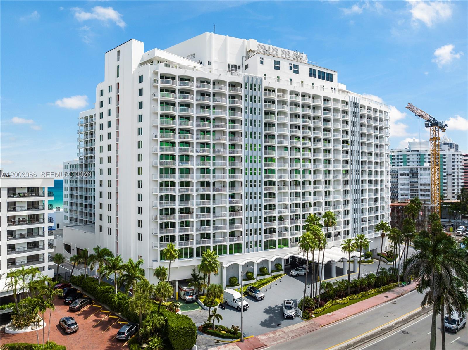THE CARRIAGE HOUSE CONDO - Residential