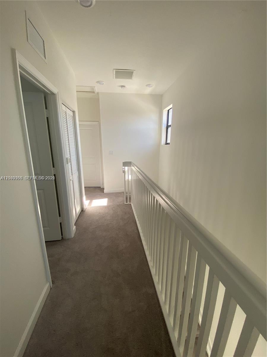 PINE VISTA - Residential