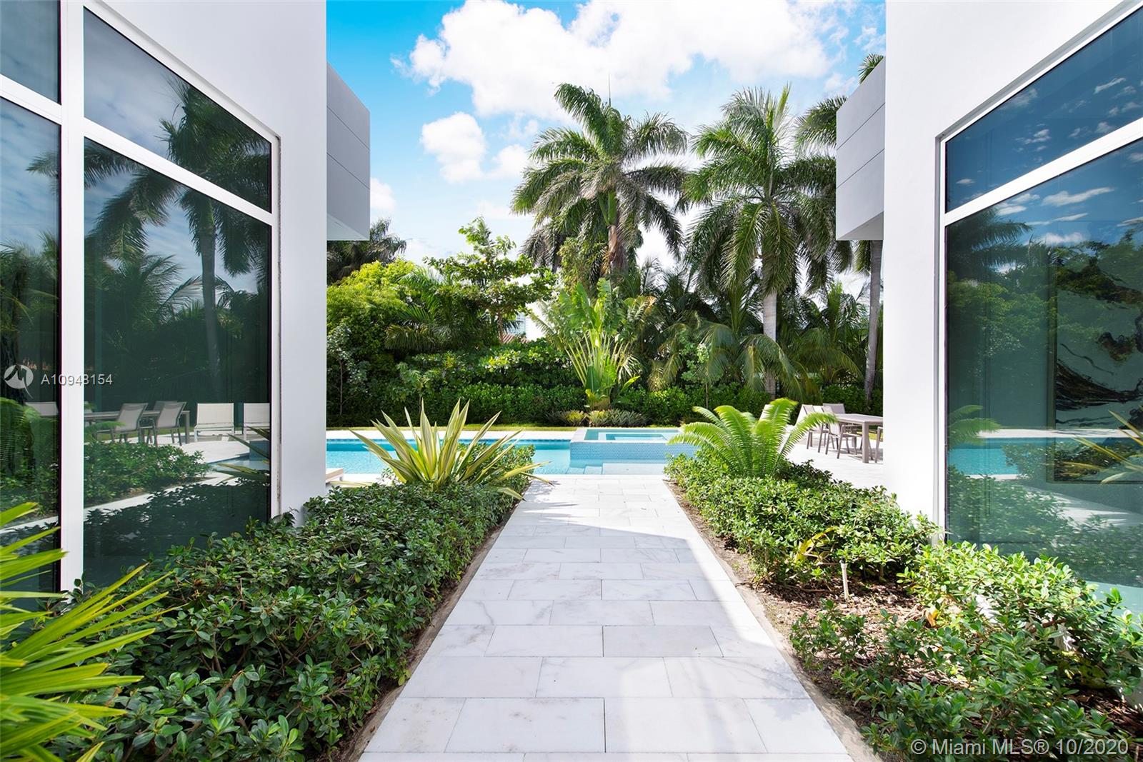 GOLDEN BEACH SEC C - Residential