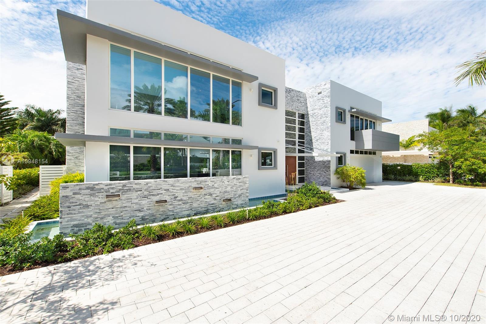 GOLDEN BEACH SEC C - Residential