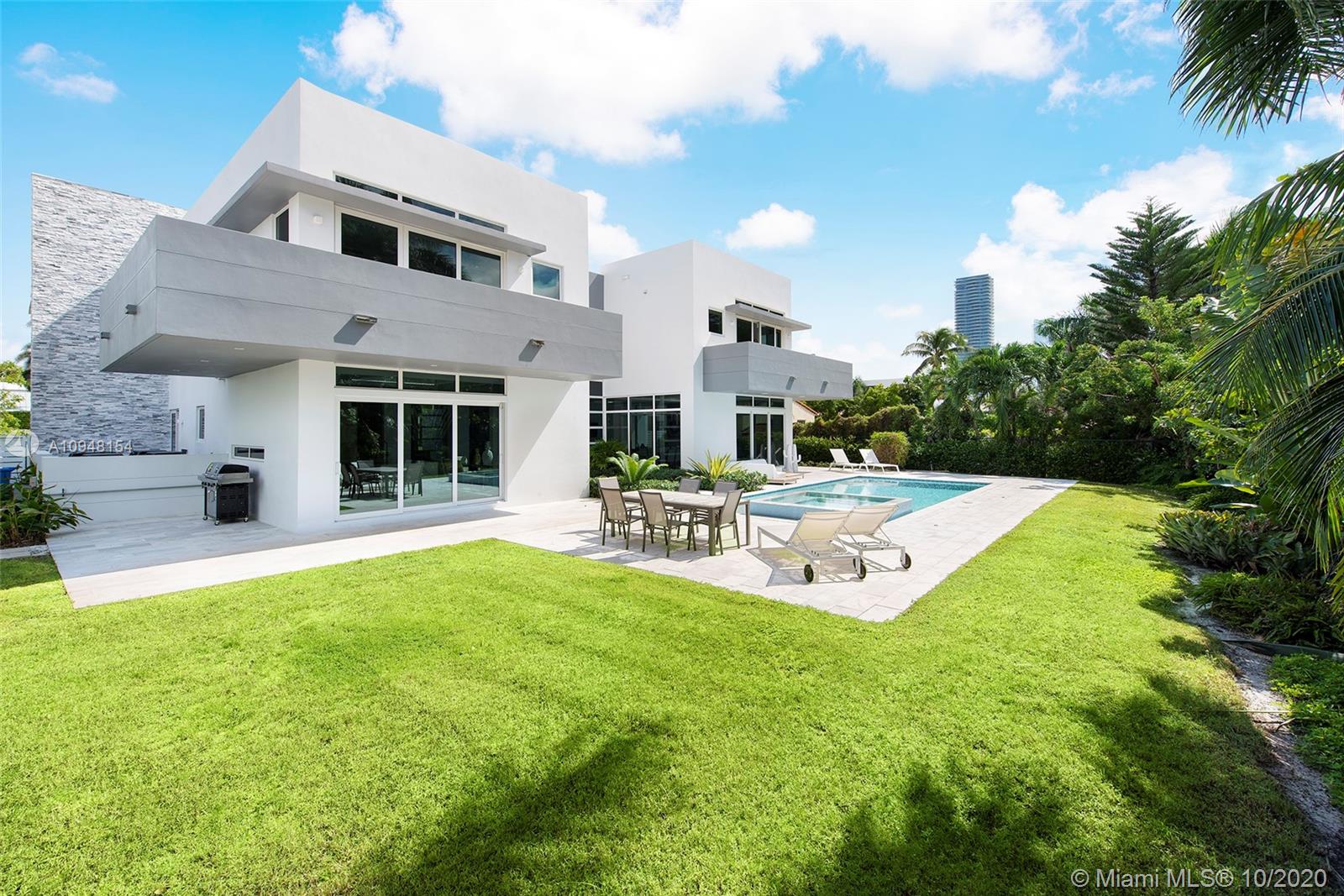 GOLDEN BEACH SEC C - Residential