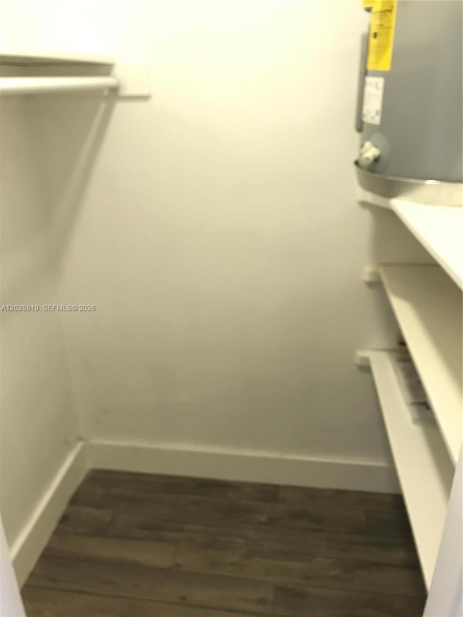 TOWN COLONY - Residential Lease