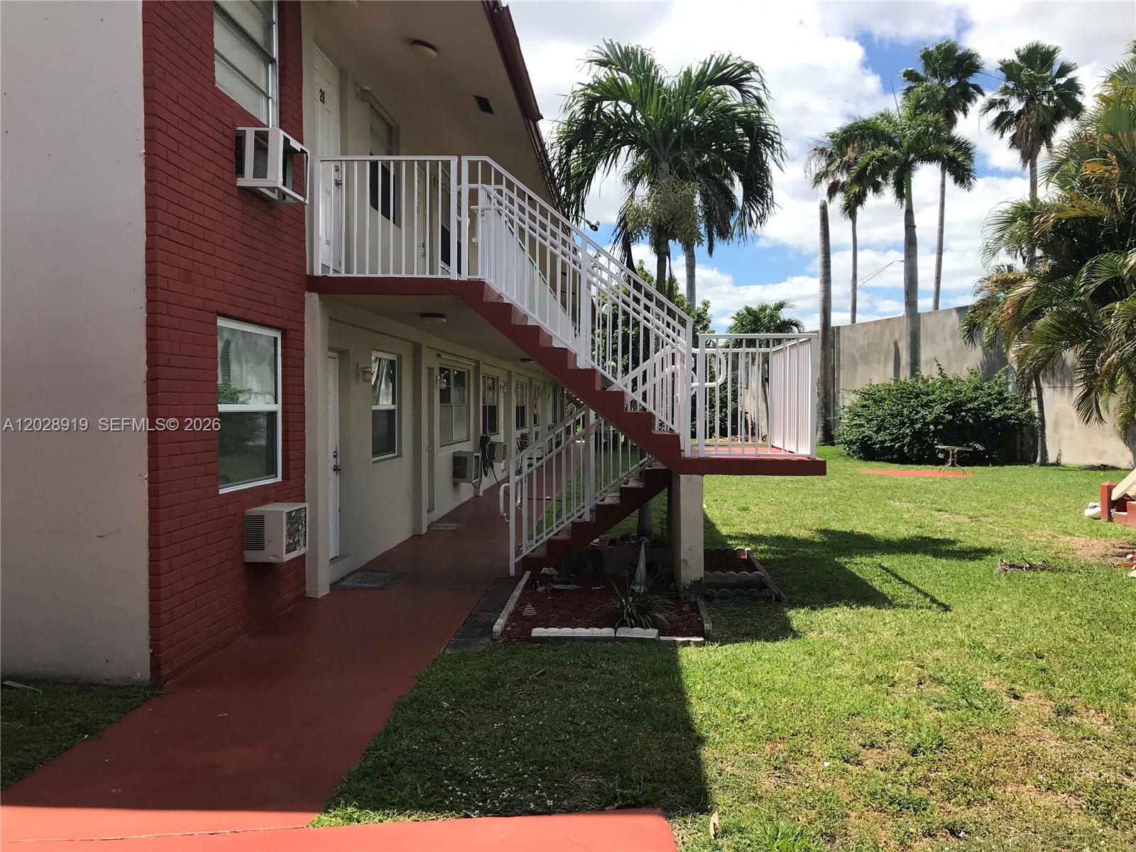 TOWN COLONY - Residential Lease